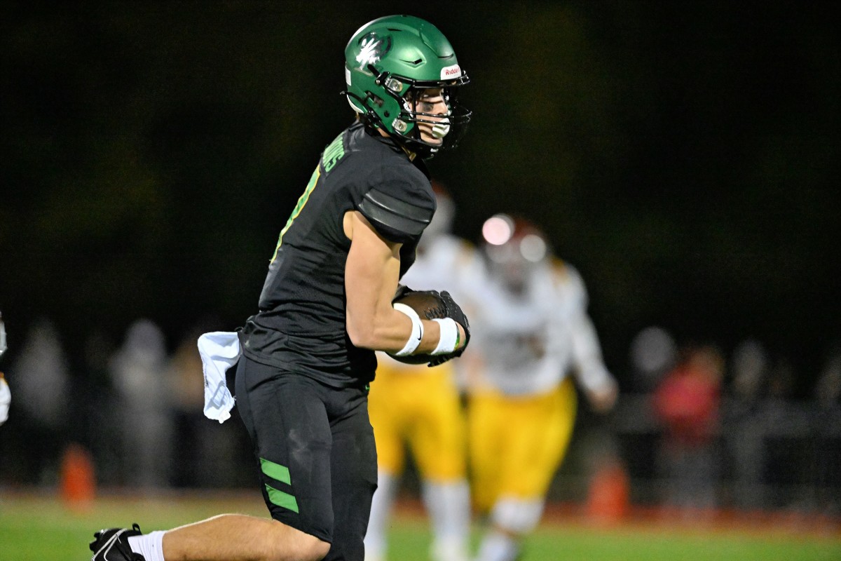 a Central Catholic West Linn 6A Oregon football semifinal November 17 2023 Leon Neuschwander 27